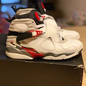 Nike Jordan’s Retro 8 Bugs Bunny Size 6.5 Boys